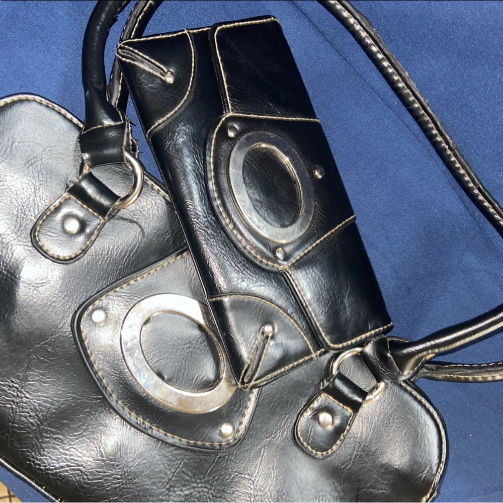 Black Sliver Shoulder Purse and Wallet